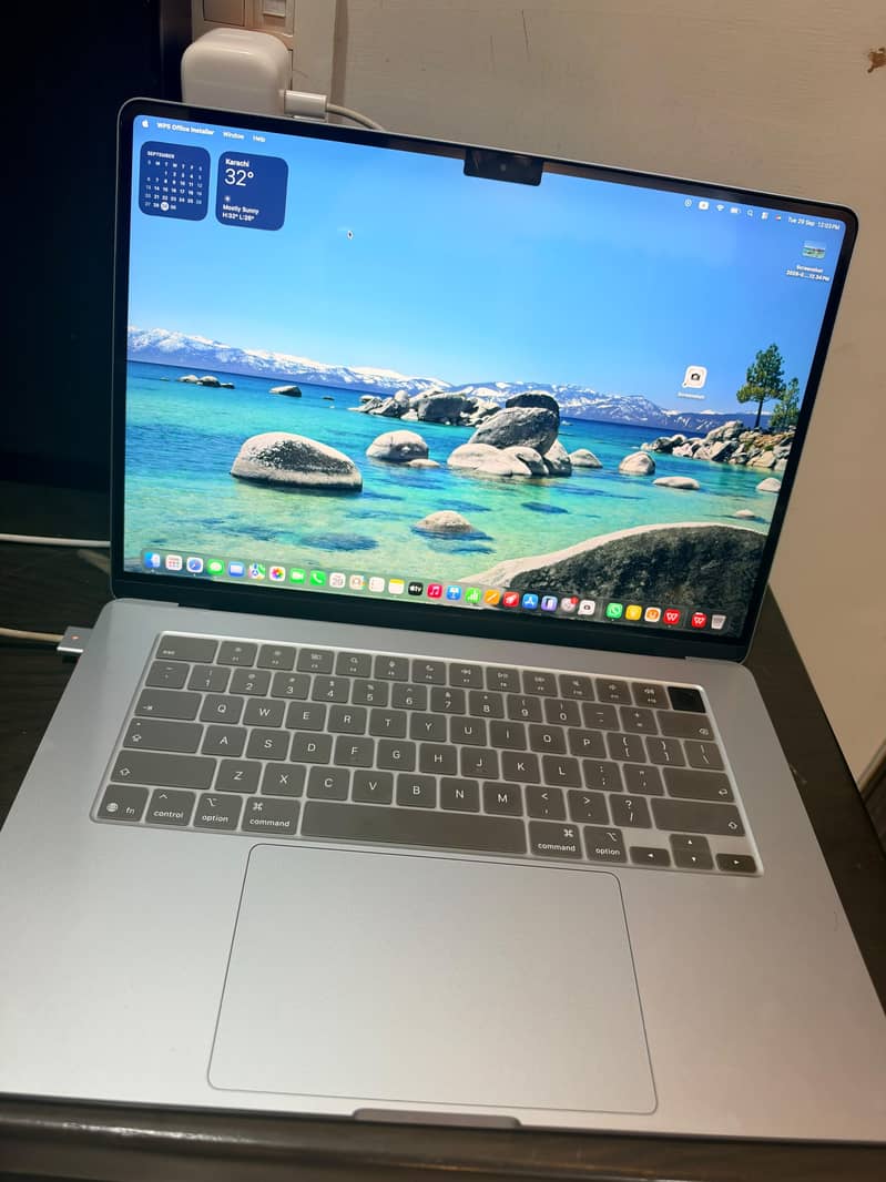 Apple Macbook M5 7