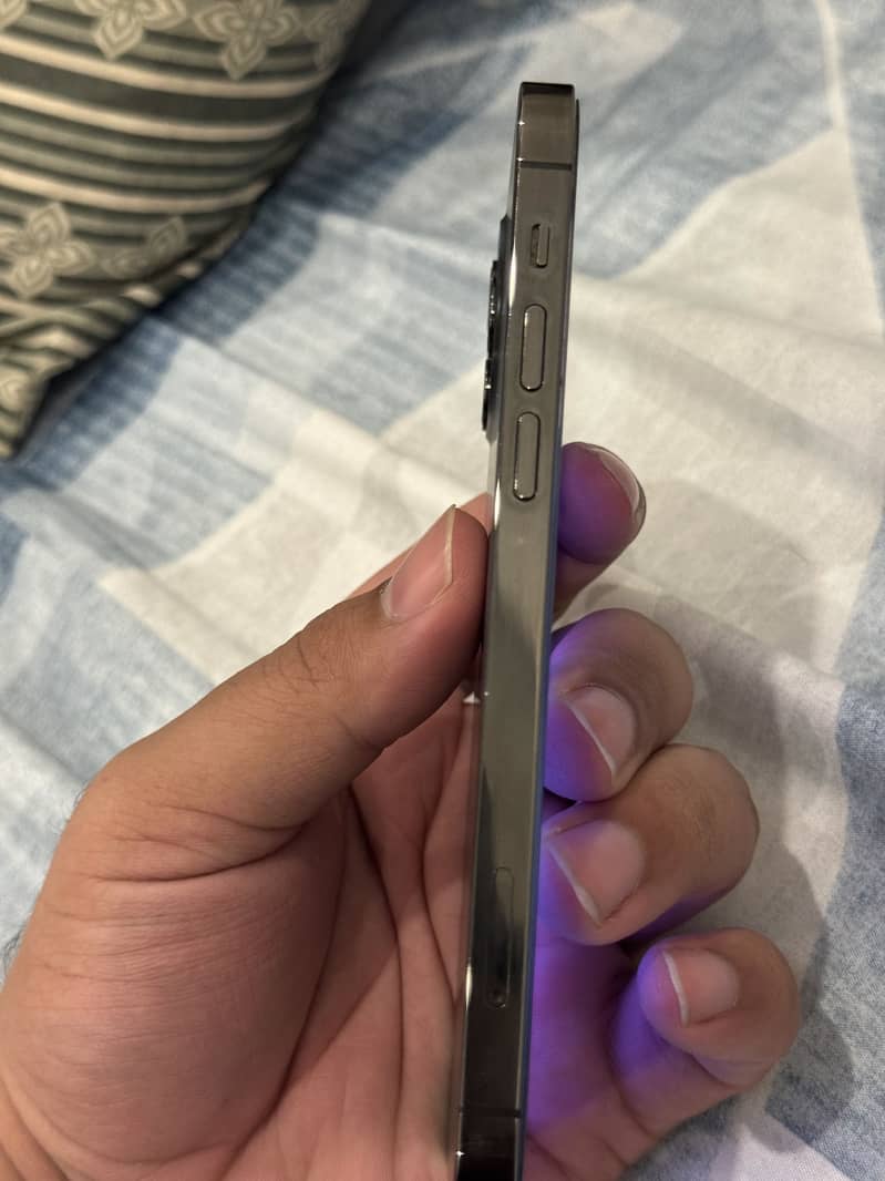 Apple iPhone 12 Pro 1