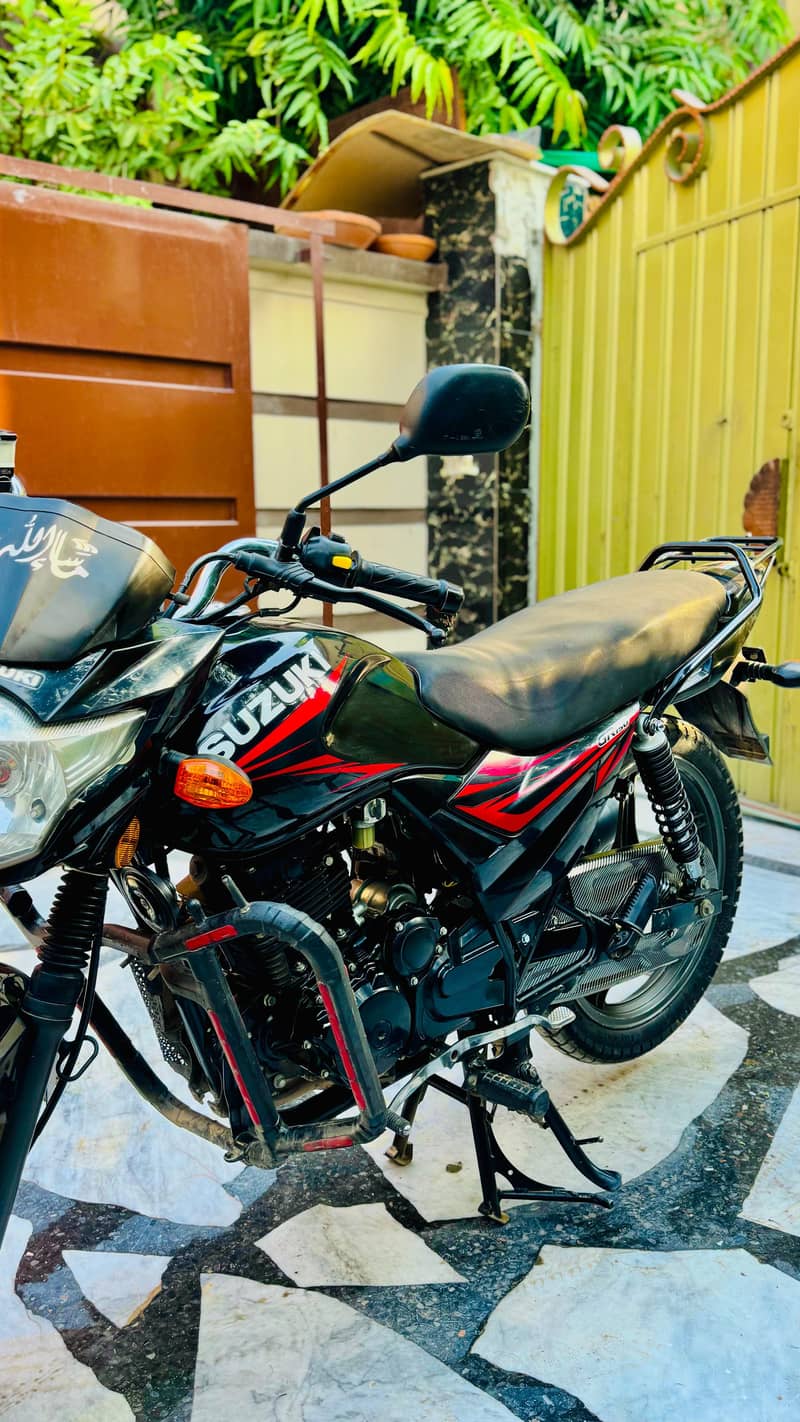 Suzuki GR 150 4