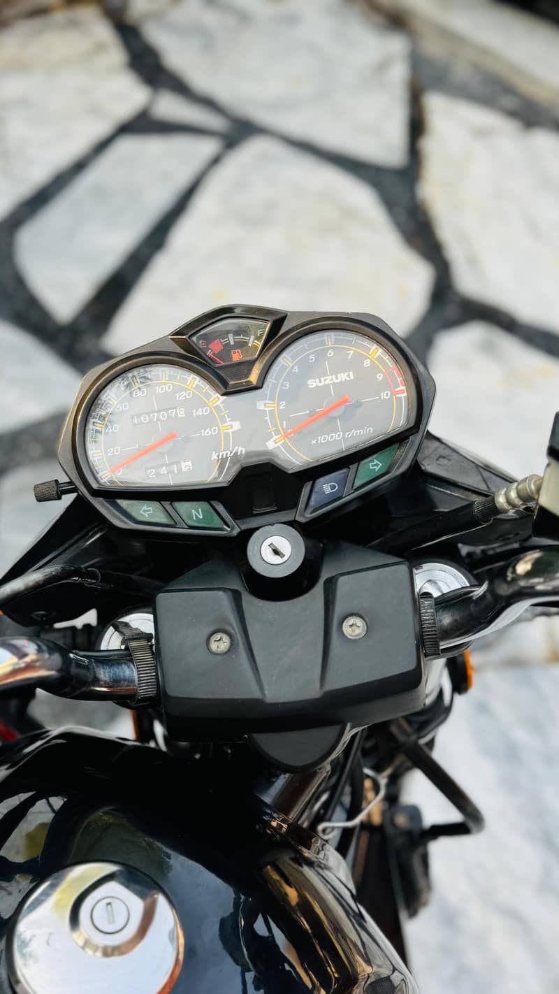 Suzuki GR 150 7
