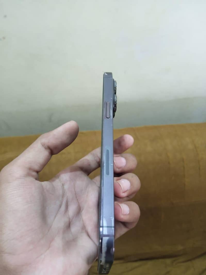Apple iPhone 14 Pro Max jv 3