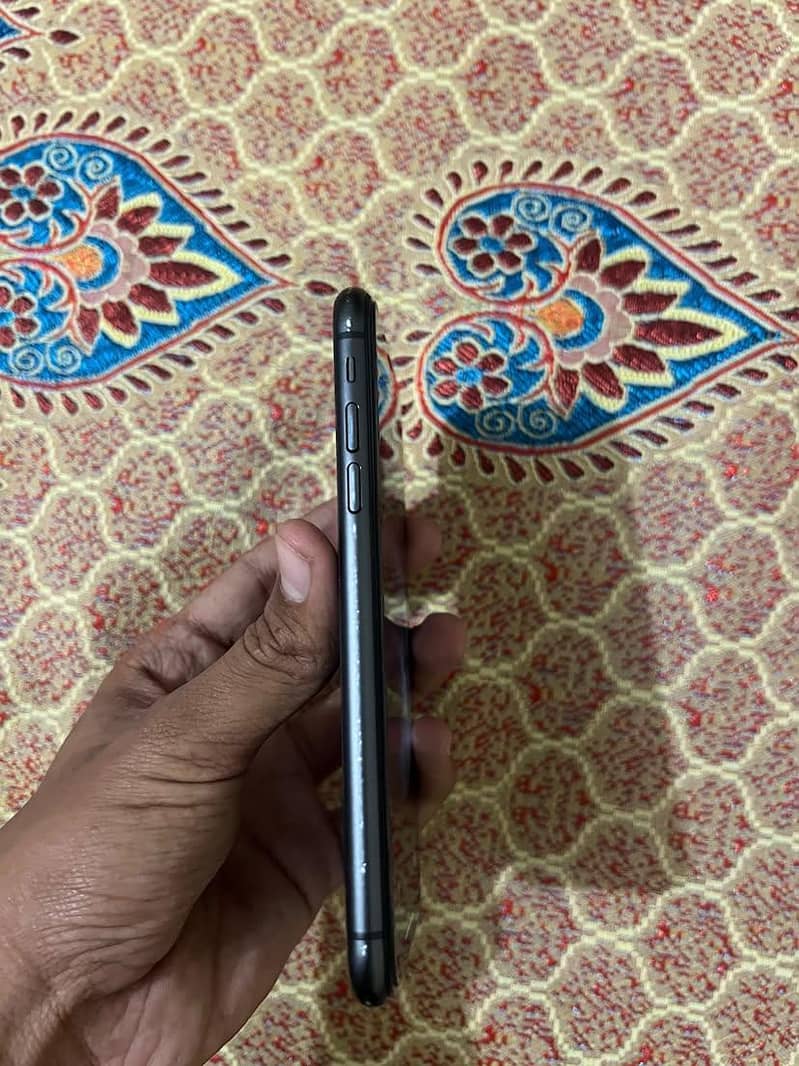 Apple iPhone 11 2