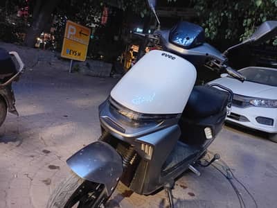 evee s1 model 2025