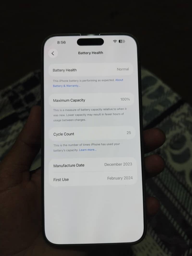 Apple iPhone 15 Pro Max 4