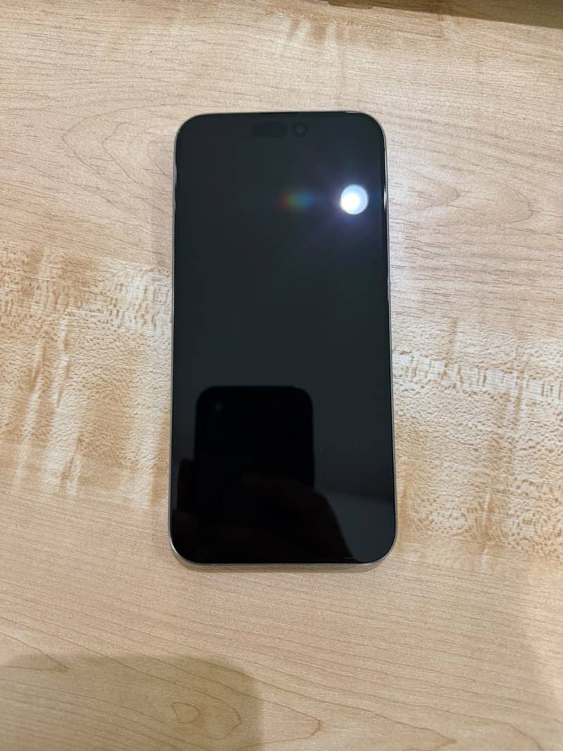 Apple iPhone 15 Pro Max 0