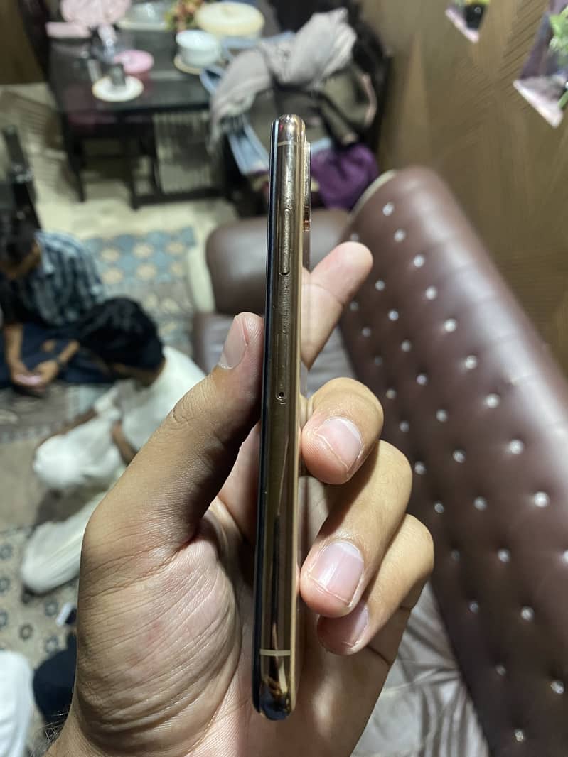Apple iPhone XS 2