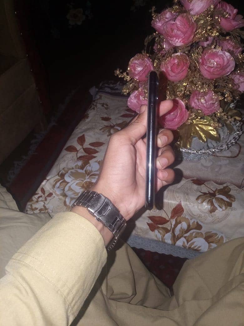 Apple iPhone 11 Pro 0