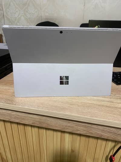 Microsoft Surface Pro 4 i5 6th Gen 8GB RAM 256GB SSD