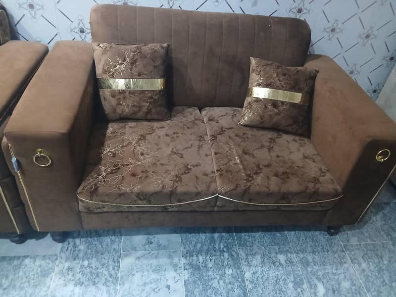 4 Seater sofa set 0