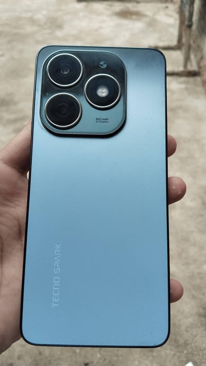 Tecno Spark 20 0