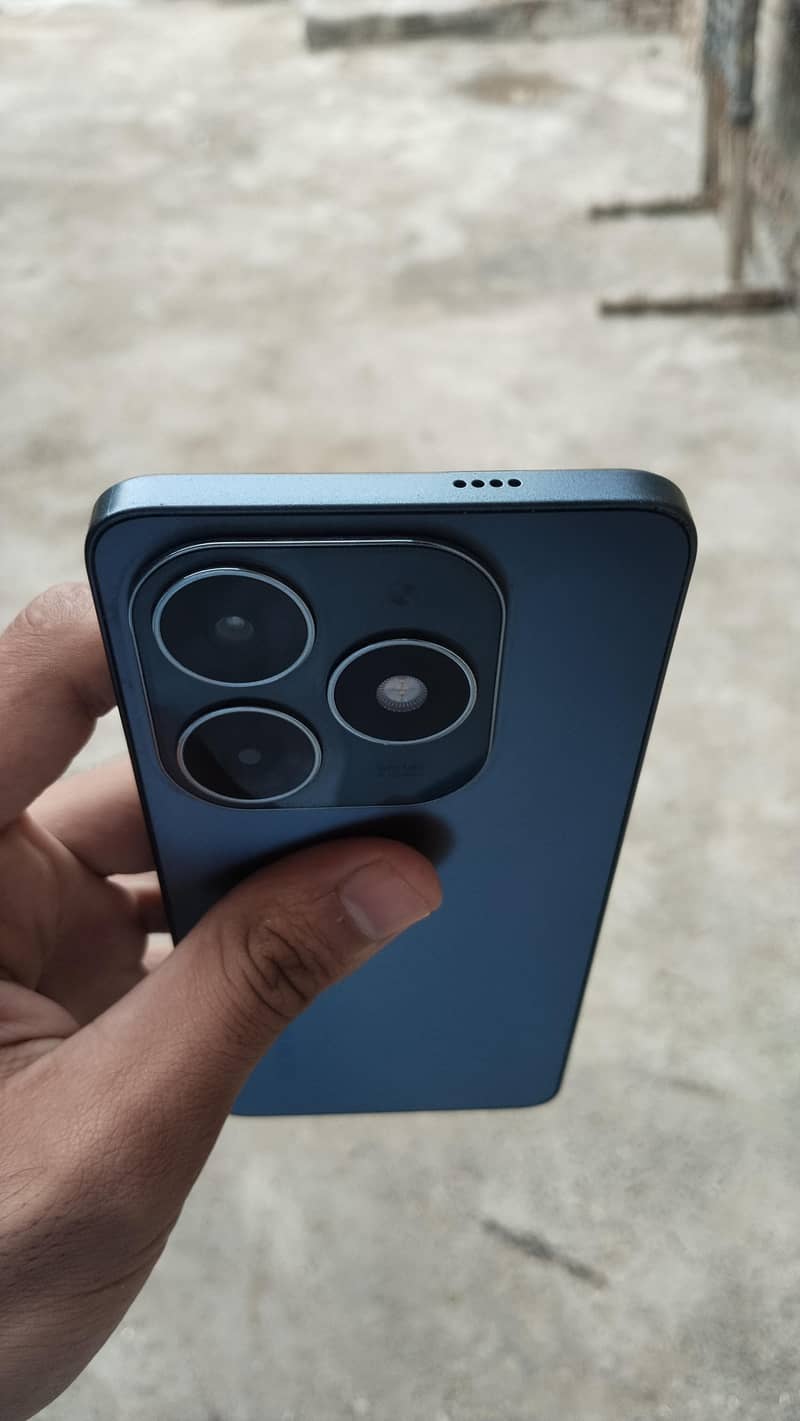 Tecno Spark 20 1