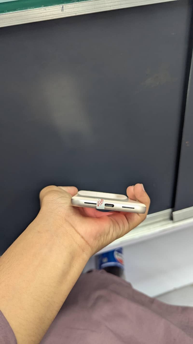 Google Pixel 8 2