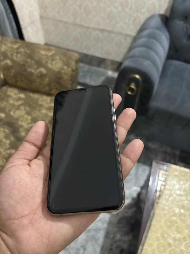 Apple iPhone 11 Pro 5