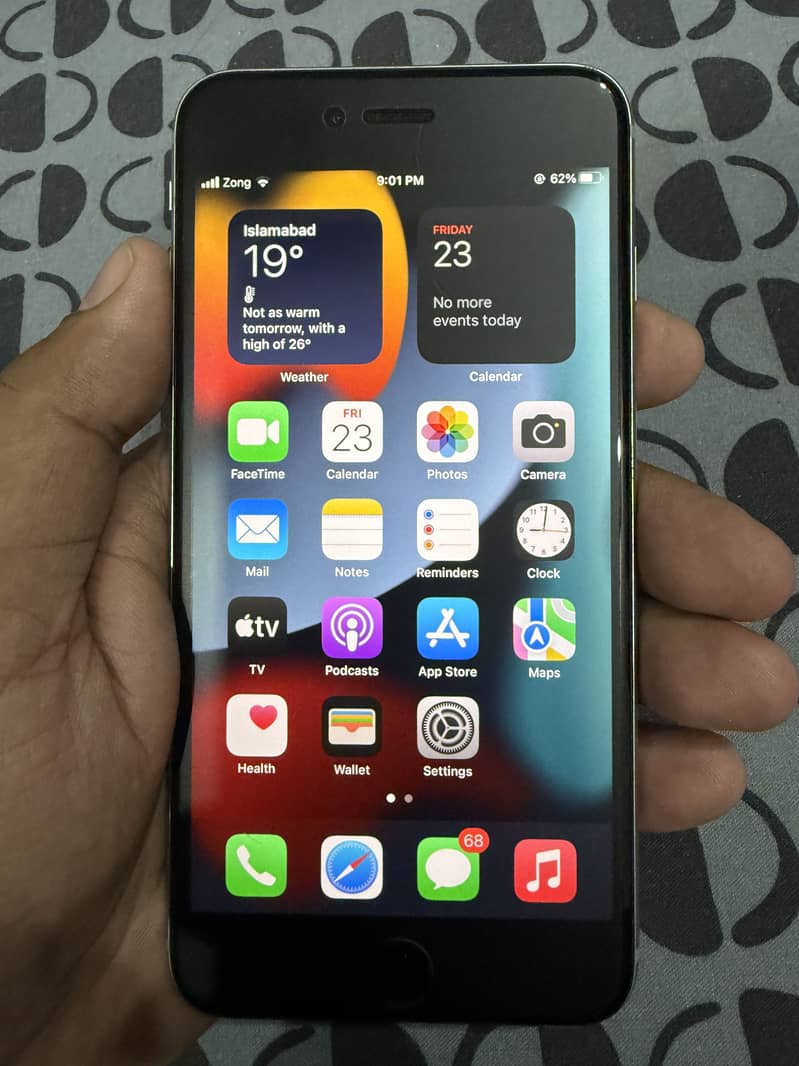 Apple iPhone 6S Plus 5