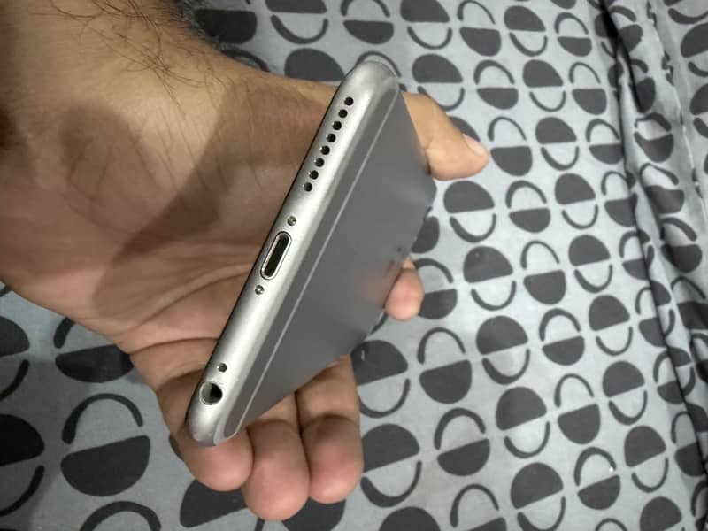 Apple iPhone 6S Plus 7