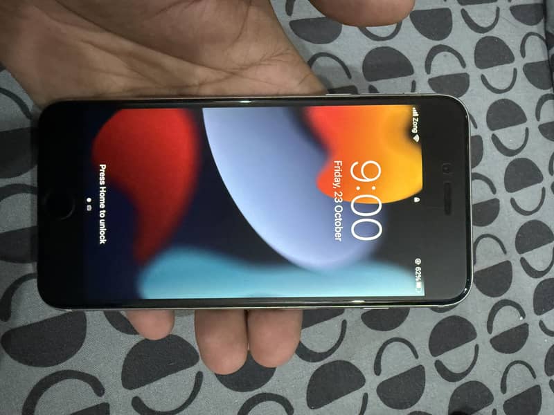 Apple iPhone 6S Plus 8