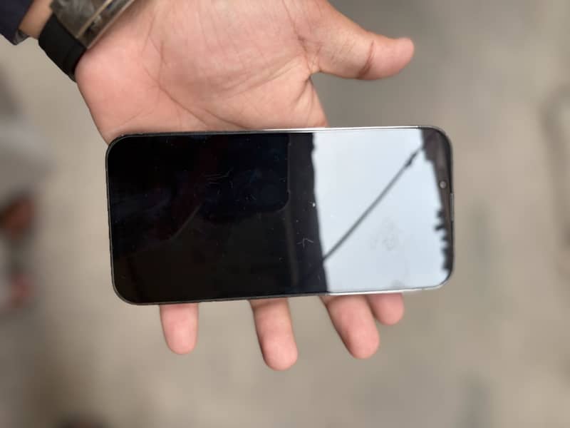 Apple iPhone 13 Pro 11