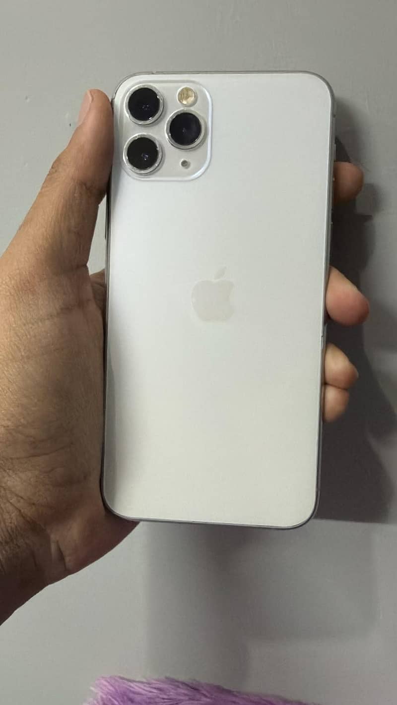 Apple iPhone 11 Pro 0