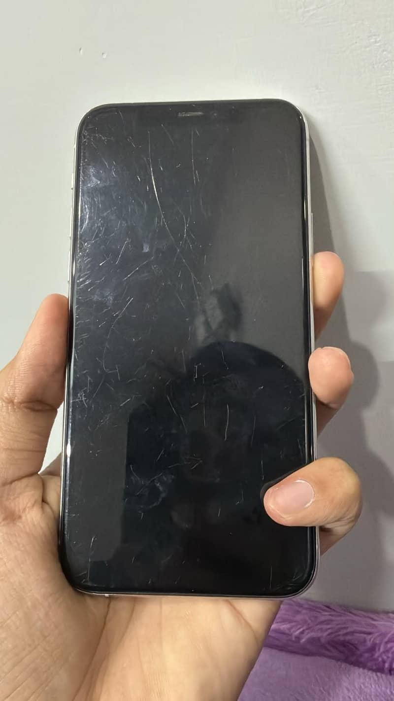 Apple iPhone 11 Pro 1