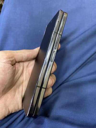 Samsung Mobile Z Fold 4