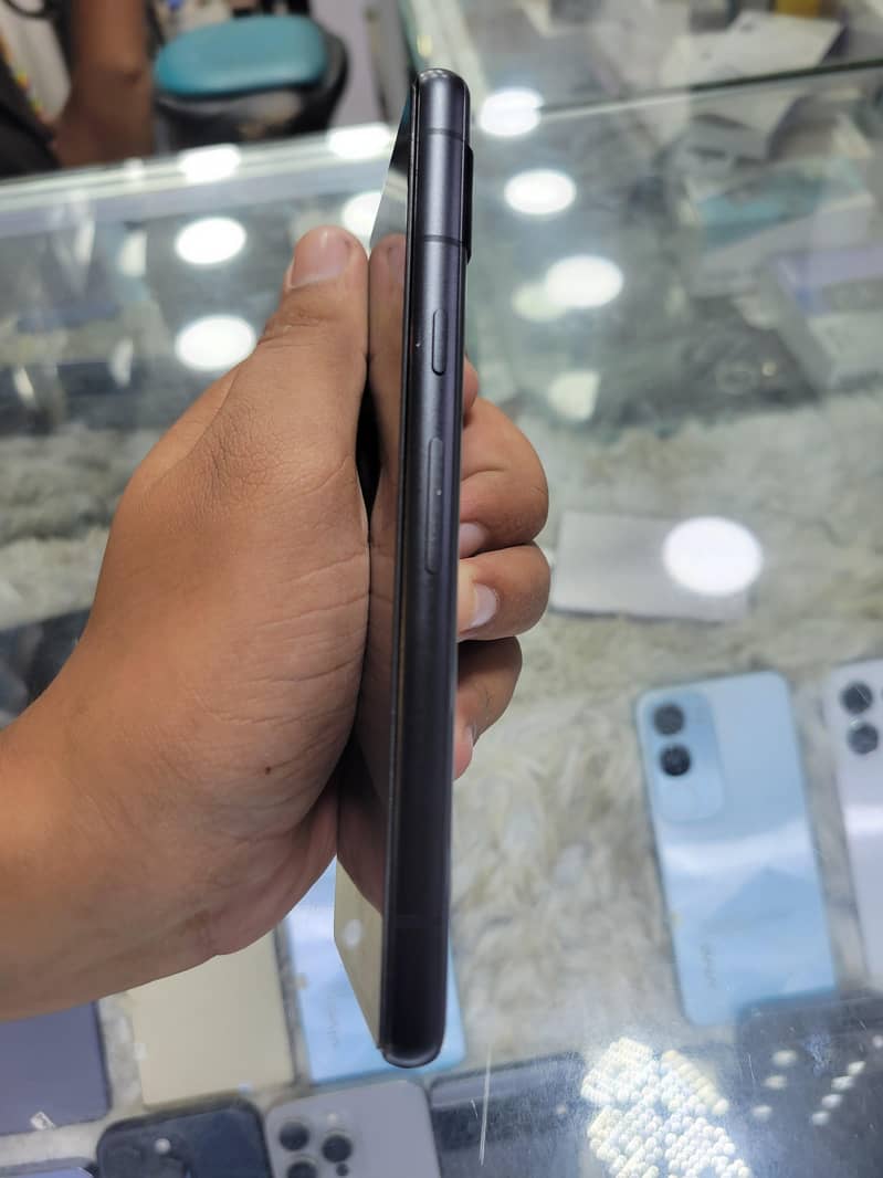 Google Pixel 7a 3