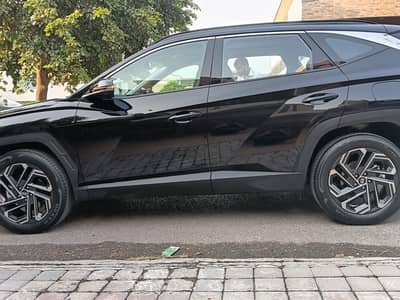 Hyundai Tucson 2025, company maintenance, just like new
