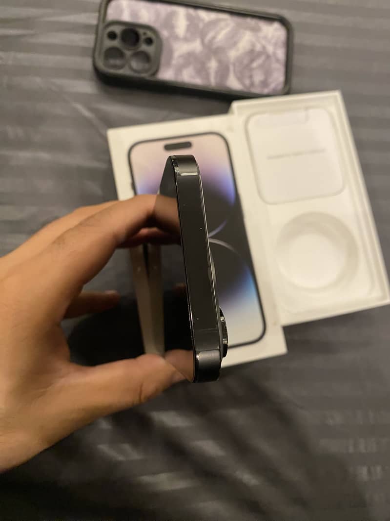 iPhone 14 Pro 2