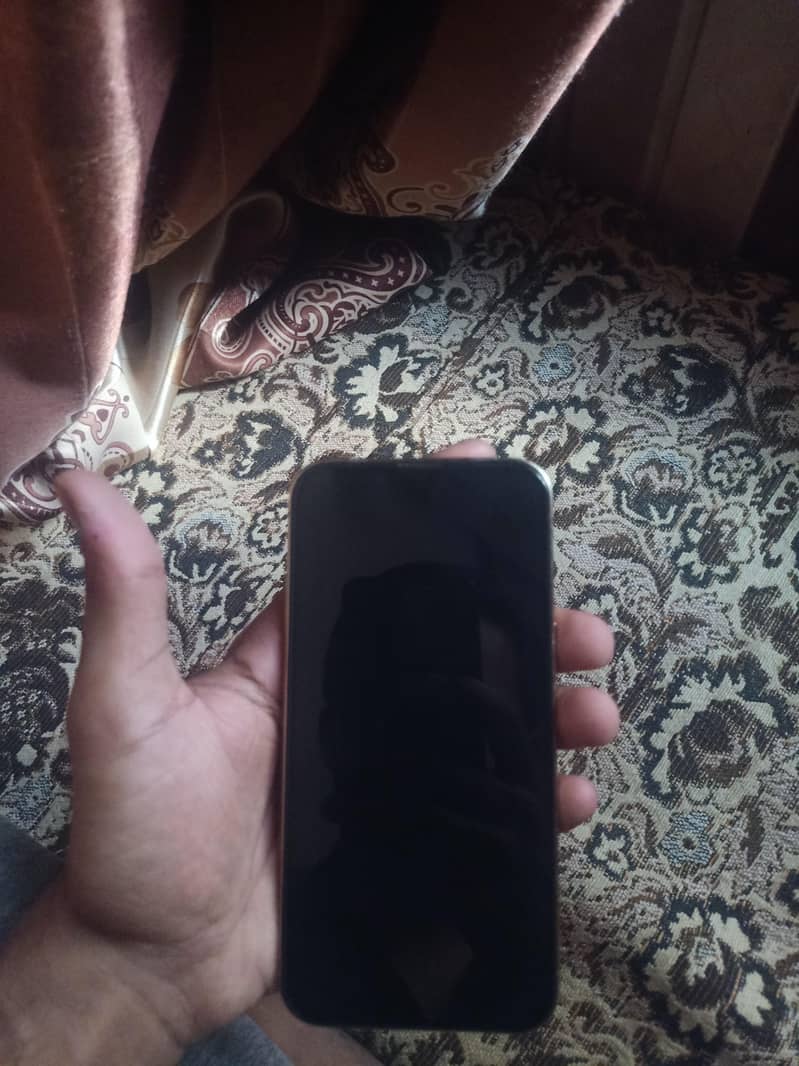 Apple iPhone 13 Pro 8