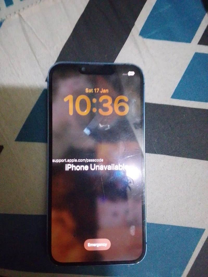Apple iPhone 13 0