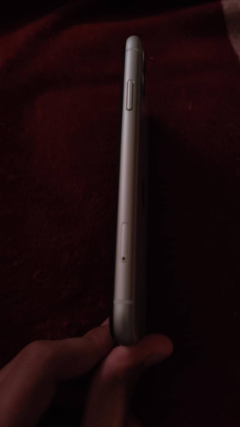 Apple iPhone 11 6