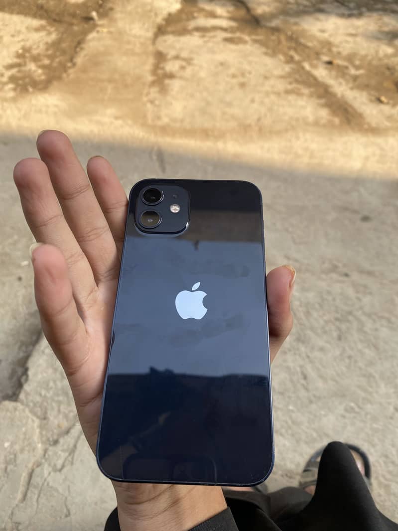 Apple iPhone 12 0
