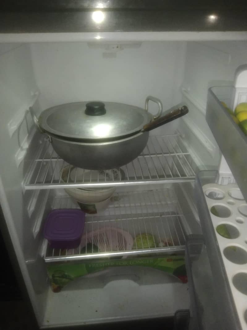 dawlance fridge 2