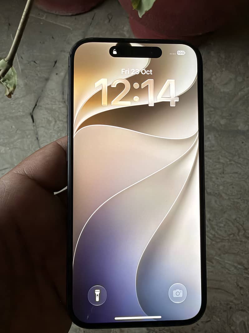 Apple iPhone 15 Pro 6