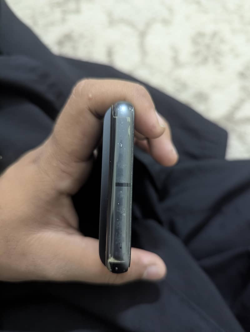 Google pixel 8 3