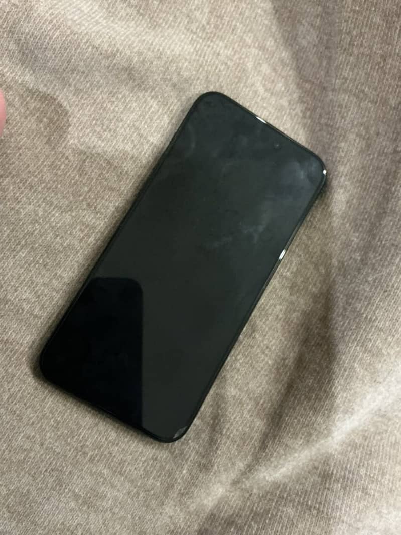 iPhone 15 pro max j. v 8