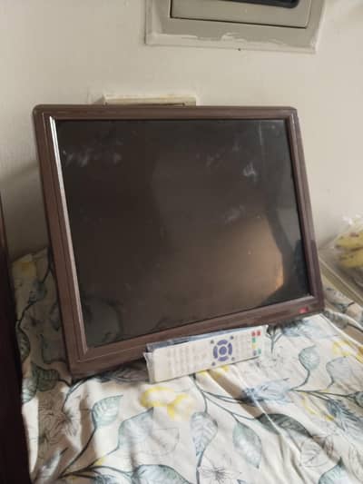 good condition LCD 14 Inches size