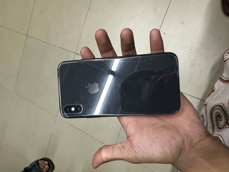 Apple iPhone XS 1