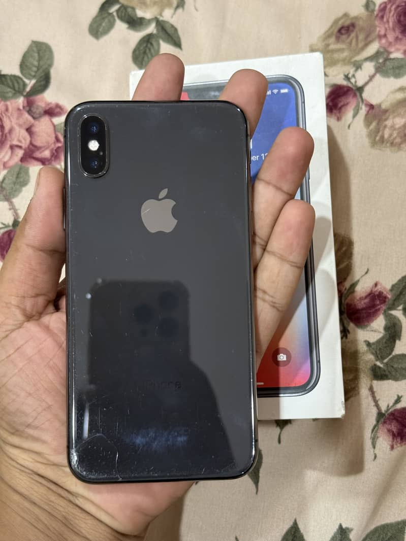 Apple iPhone X 4