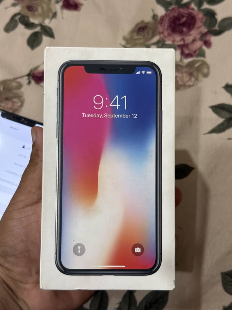 Apple iPhone X 5