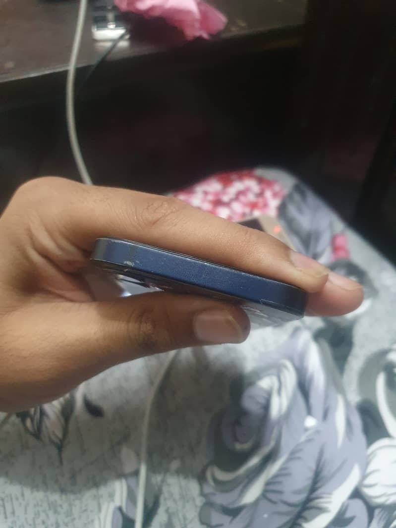 Apple iPhone 12 mini 5