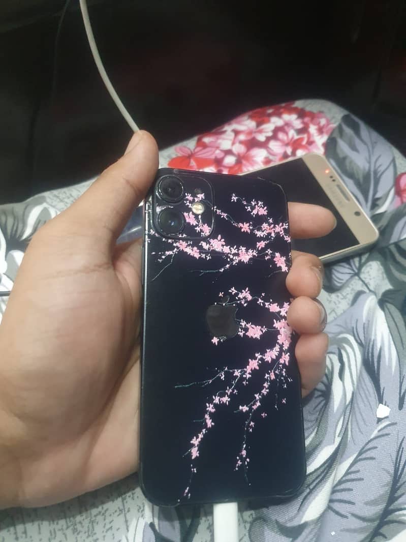 Apple iPhone 12 mini 6