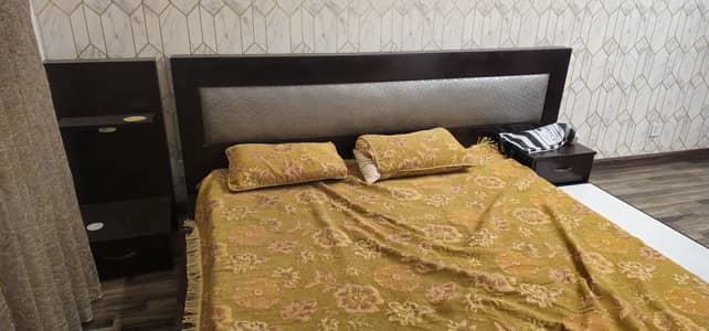 Used Floor Bed with Mattress - Mirror And Dressing Table
