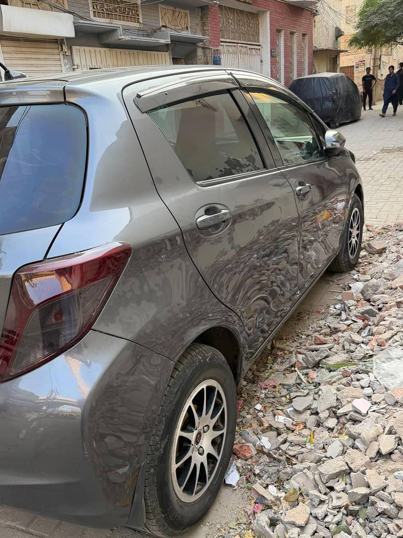 Toyota Vitz 2011 1