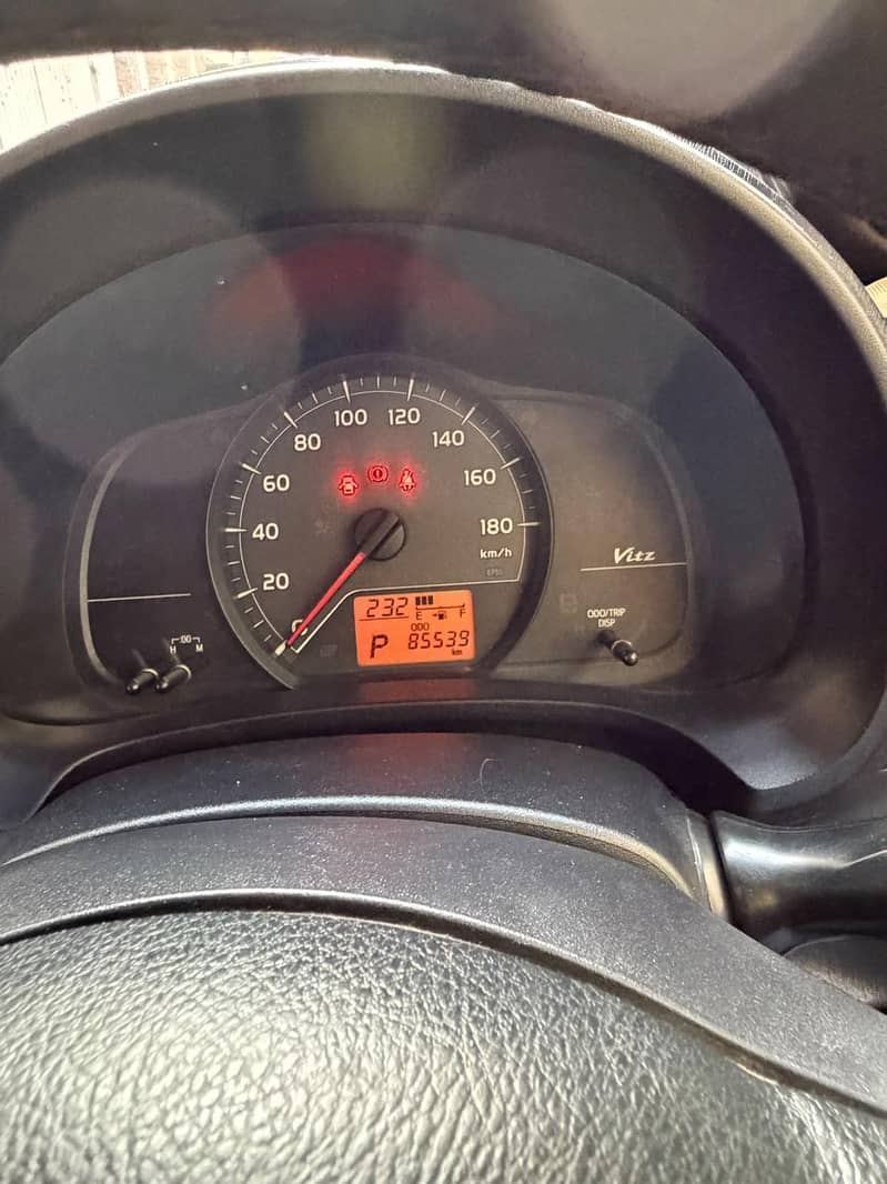 Toyota Vitz 2011 3