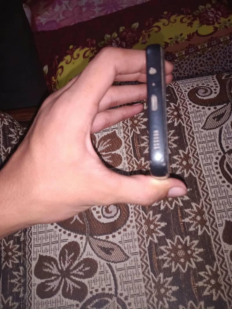 Samsung Mobile A14 7