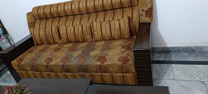 5 seaters sofa for sale