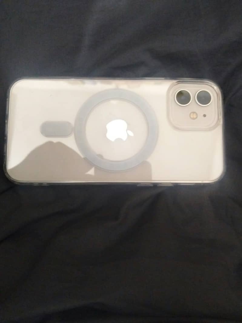 Apple iPhone 12 3