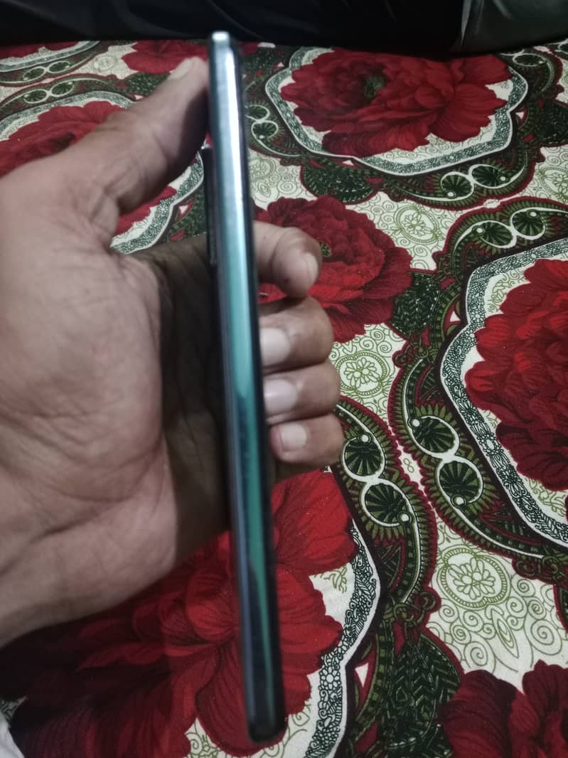 Vivo V21e 3
