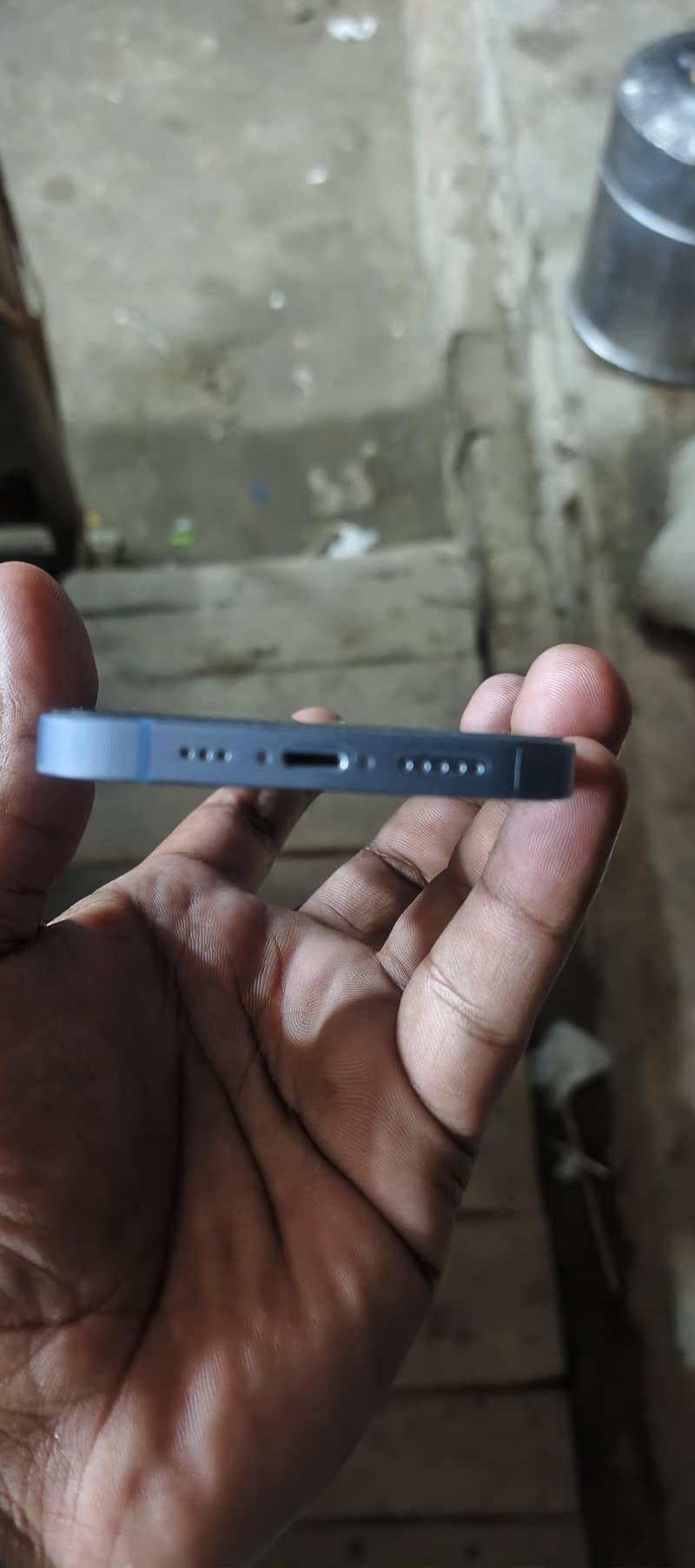 Apple iPhone 14 3