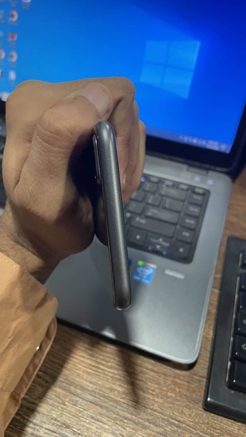 Apple iPhone 8 Plus 6